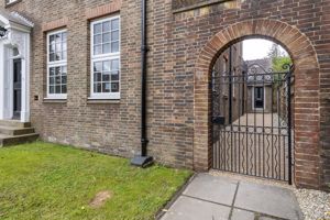 Photo 14- click for photo gallery